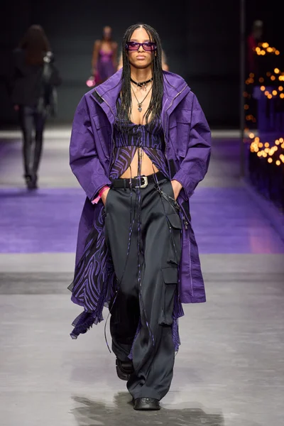 Look 26